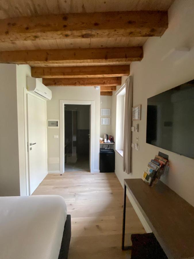 Malvezzi24 Boutique Rooms Desenzano del Garda Eksteriør billede